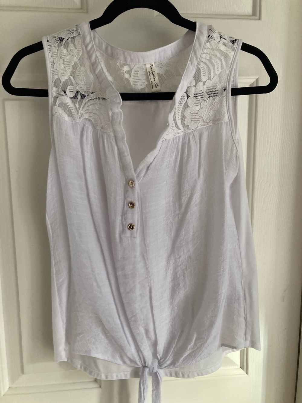 PerSeption Concept White Lace-Yoke Tie-Hem Sleeveless Top